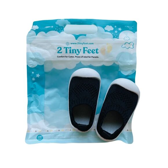 2 Tiny Feet Knitted Breathable Non-Slip Shoes Black Size 5-5.5 (13-18 months) - Picture 1 of 10